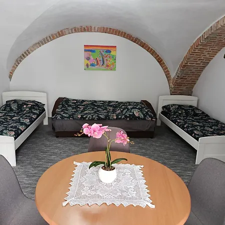 아파트 Ubytovanie Cadca *